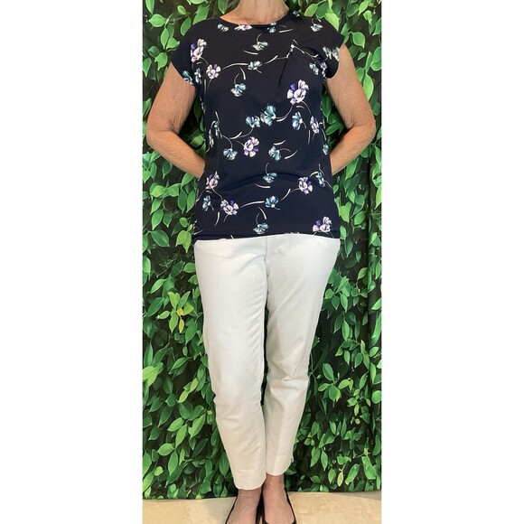 🌸 Banana Republic Navy Floral Blouse – Size Small - Picture 2 of 7